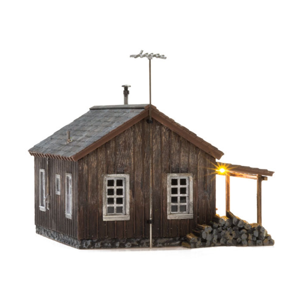 Bachmann Europe plc HO Rustic Cabin